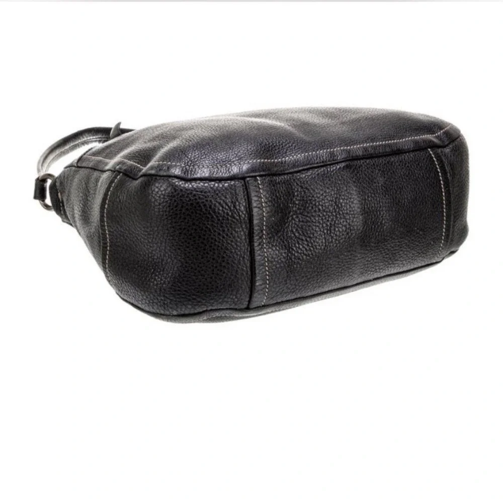 Authentic Prada Vitello Daino LeatherShoulder Bag - Picture 3 of 8